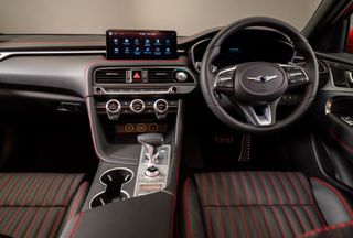 Dashboard and front seats of the Genesis G70 Shooting Brake car