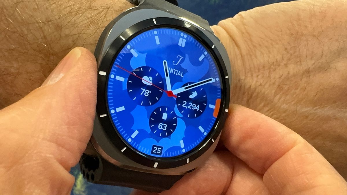 I’ve been wearing the Samsung Galaxy Watch Ultra for 2 weeks and here’s what I’ve learned