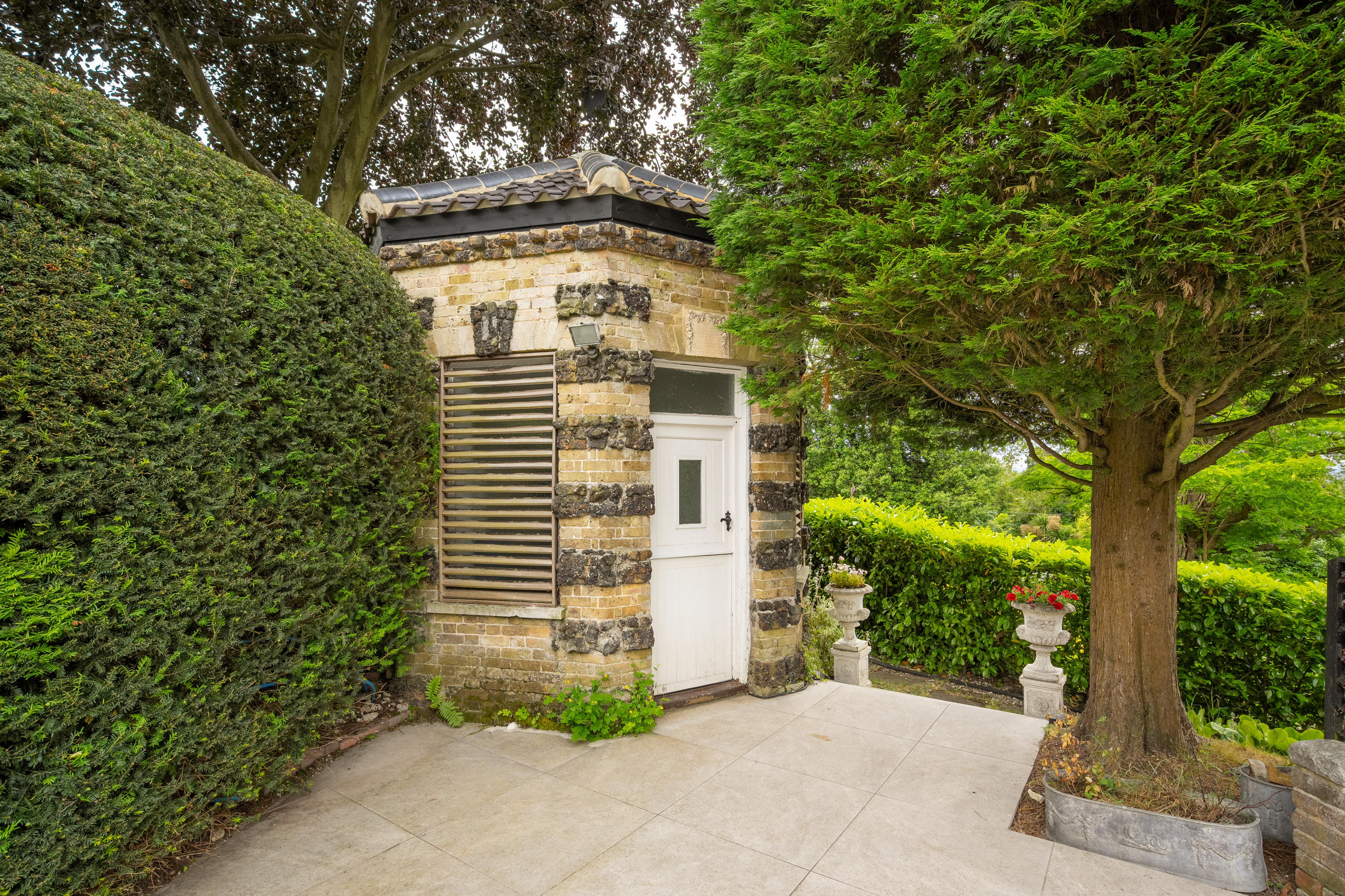 Peter Egan's house in Surrey
