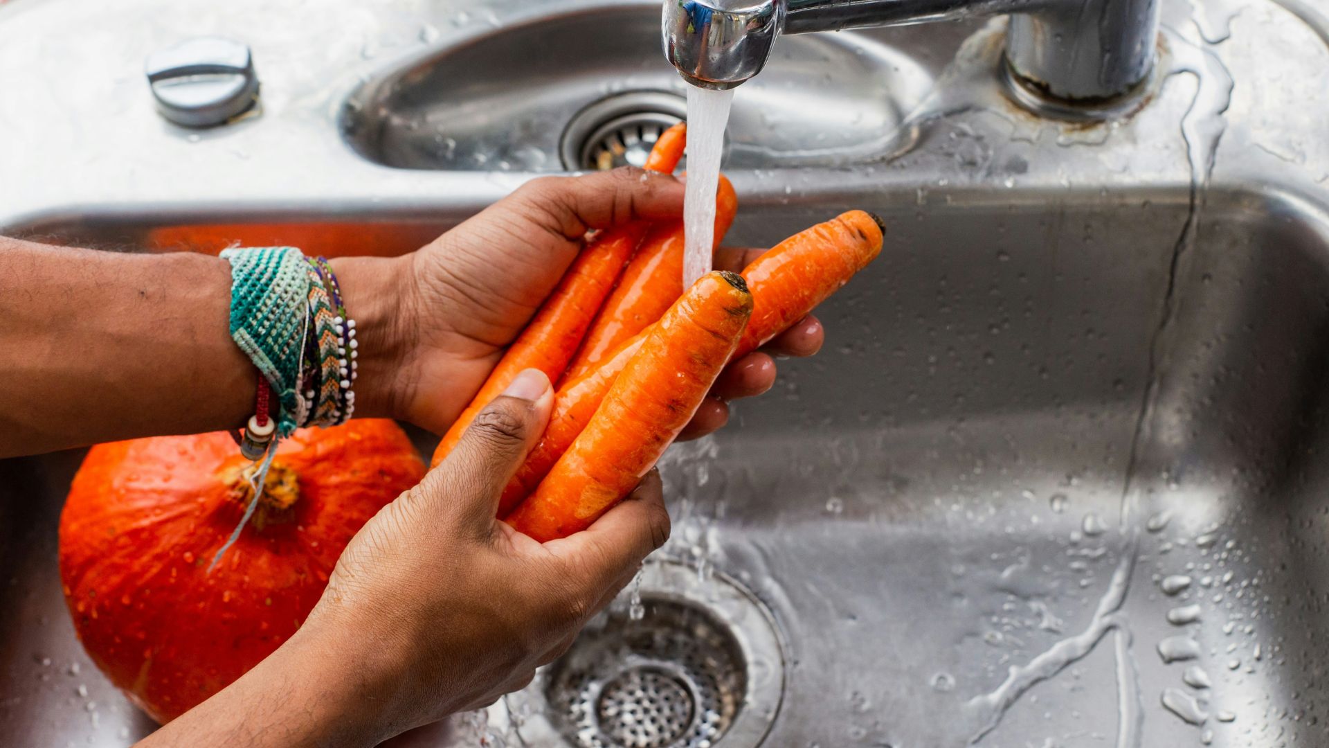 washing produce