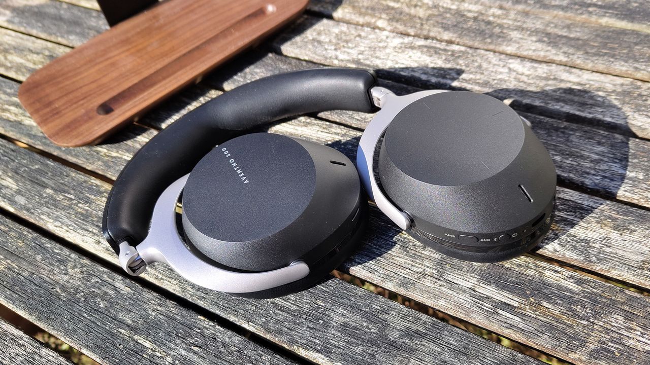 Beyerdynamic Aventho 300 wireless over-ear headphones