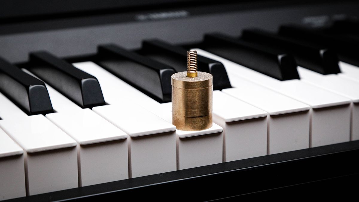 Yamaha P-145
