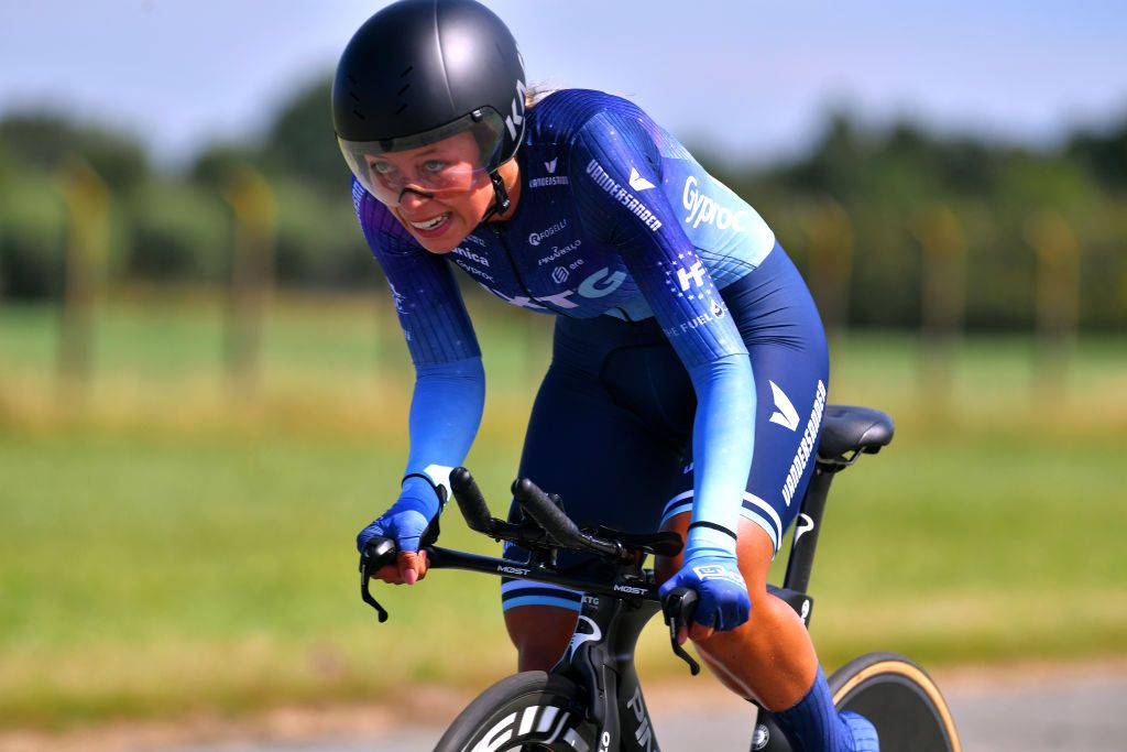 shari bossuyt KOKSIJDE BELGIUM AUGUST 20 Shari Bossuyt of Belgium and Team Nxtg Racing during the 121st Belgian Road Championship 2020 Womens Elite Individual Time Trial a 284km Individual Time Trial on Koksijde ITT BELCycling BKKoksijde on August 20 2020 in Koksijde Belgium Photo by Luc ClaessenGetty Images