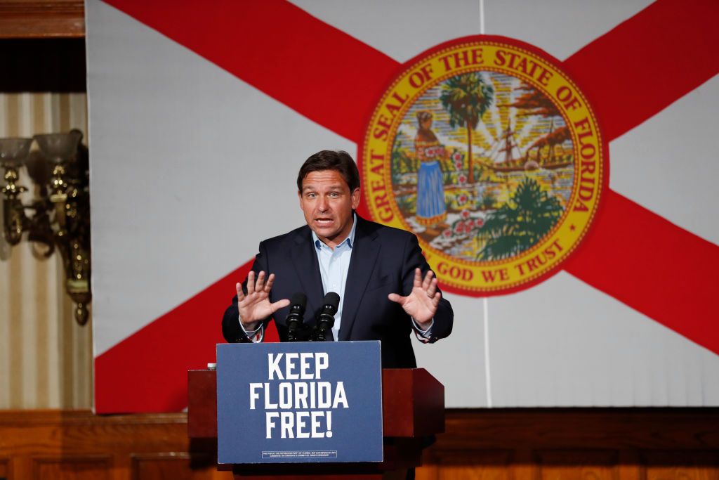 Governor Ron DeSantis speaking, photo 