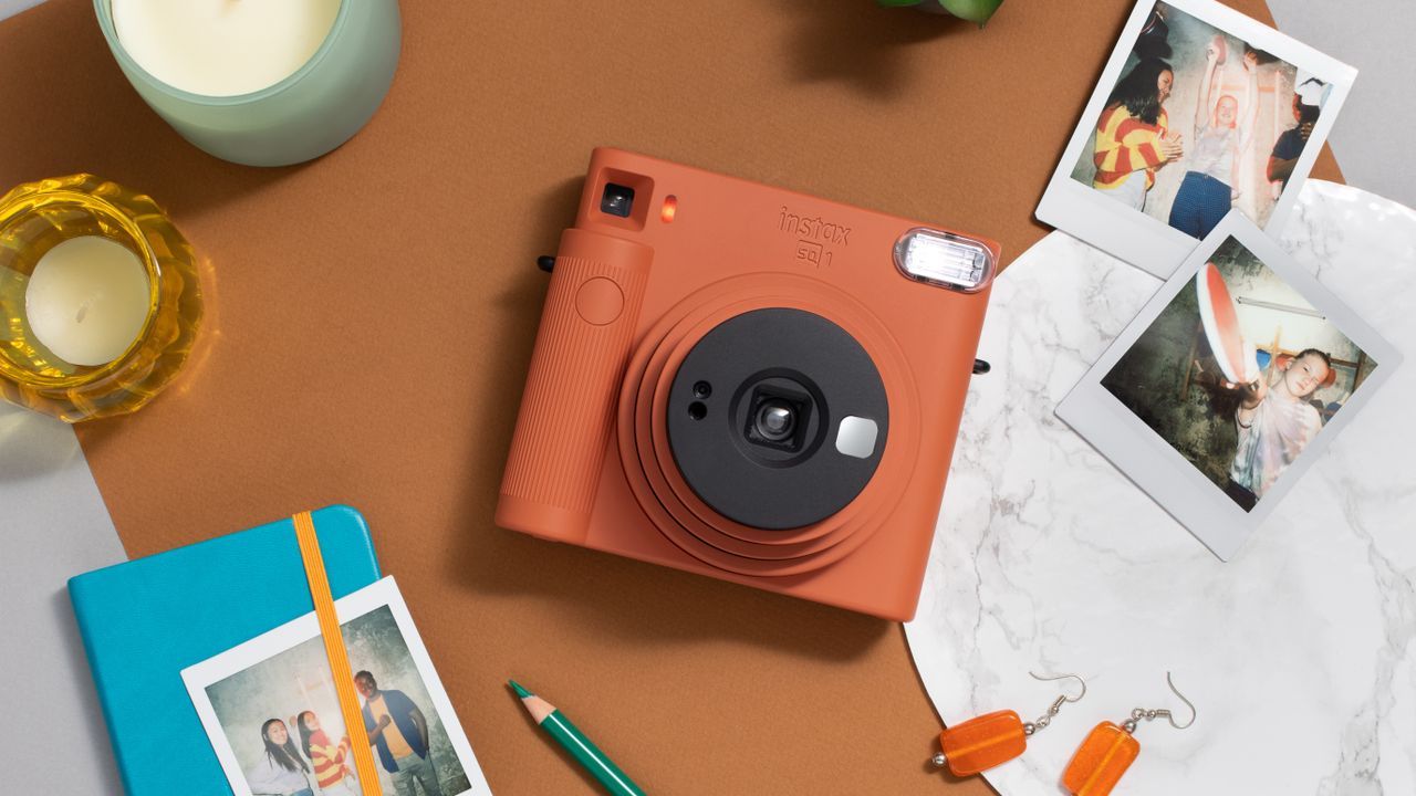 Instax Square SQ1