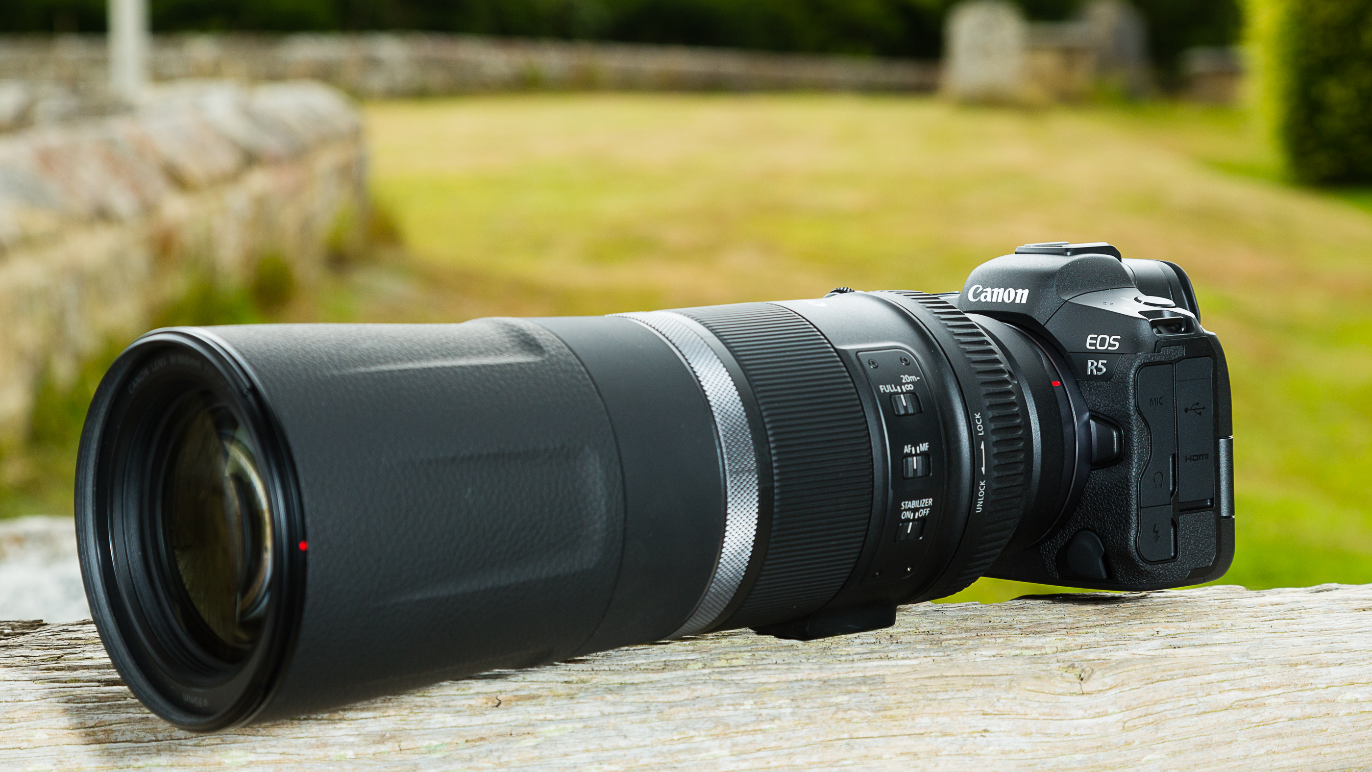 Canon RF 800mm f/11 IS STM