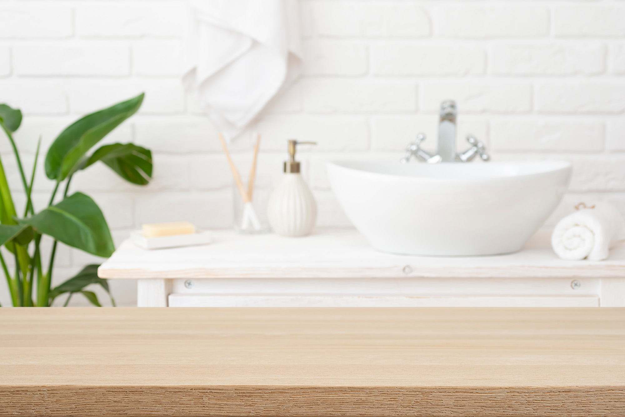 Bathroom washbasin and accessories