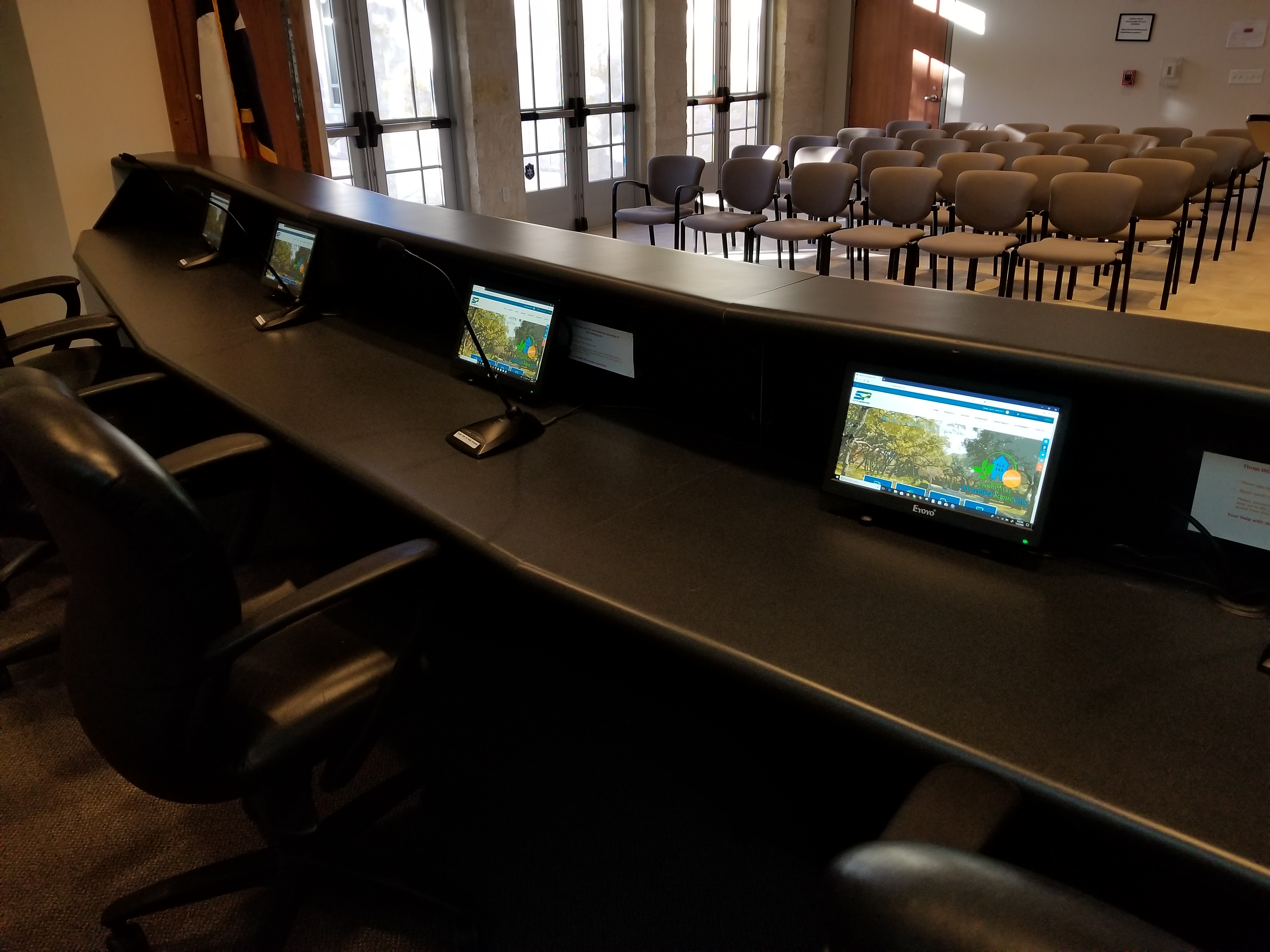 Texas City Upgrades Council Chambers with TEKVOX Solution