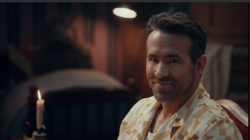 Ryan Reynolds in Bedtime Stories With Ryan