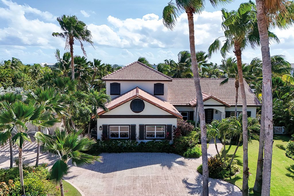 Properties for sale in tax havens: Shoreview Point, West Bay, Cayman Islands