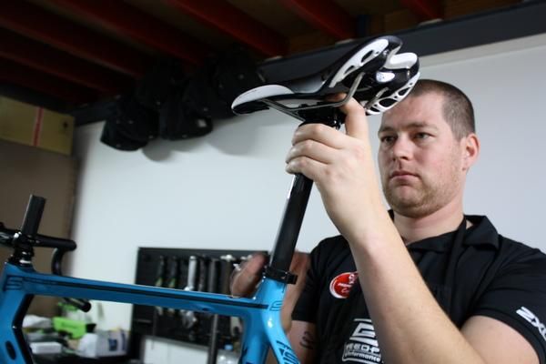 Fizik saddles are fitted to Drapac Pro Cycling's SwiftCarbon Ultravox frames.and saddle heights are adjusted to previous requirements