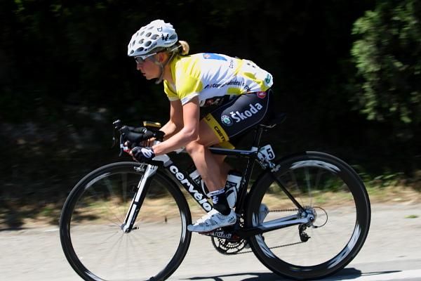 Race leader, Emma Pooley (Cervelo Test Team) finished safely and became 2010 champion.