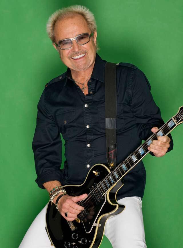 Foreigner At 40: Mick Jones Talks New Compilation Album, Gear And ...