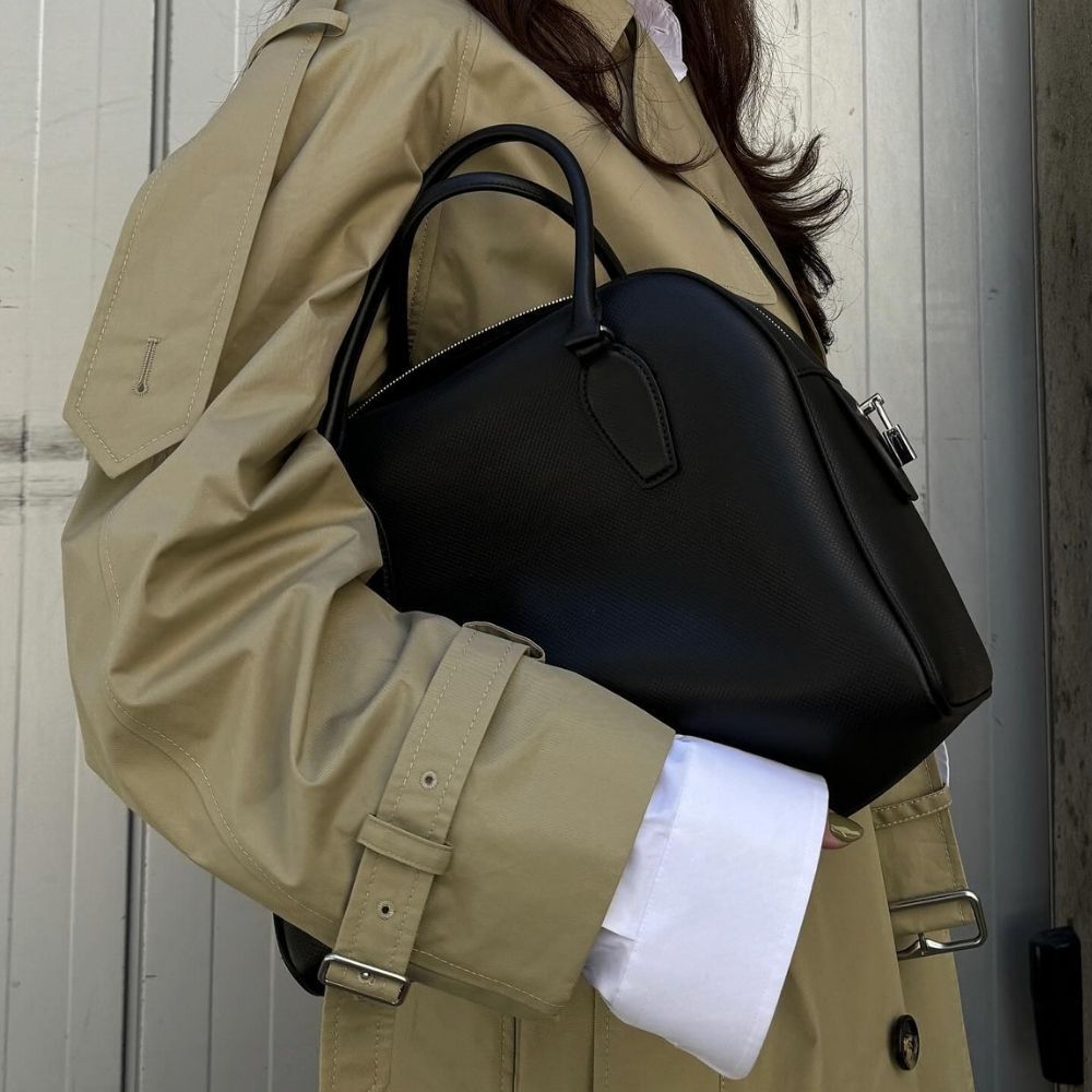 I Know You're a Fashion Person If This Lesser-Known The Row Bag Is On Your Wish List