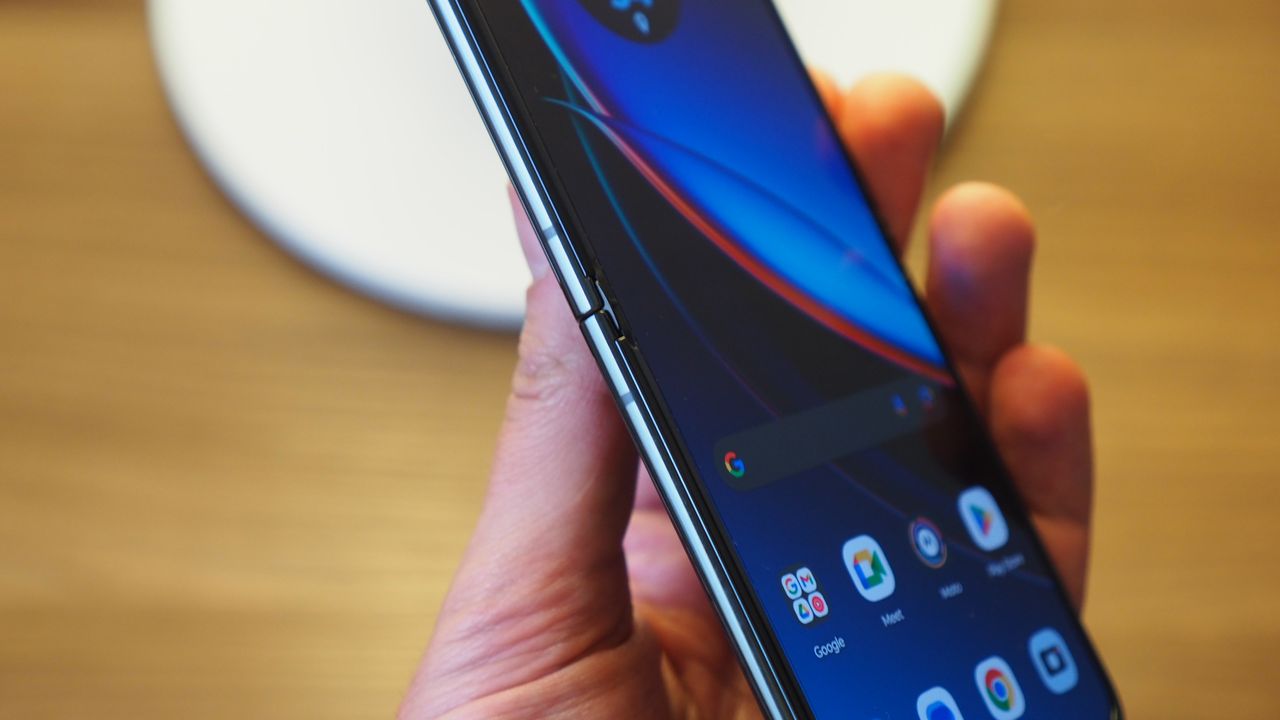 Motorola Edge 40 Ultra review