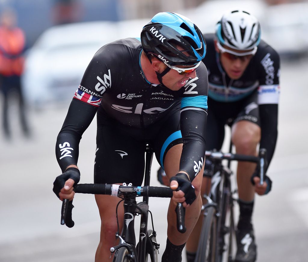 Ian Stannard (Team Sky) checks on Niki Terpstra (Etixx-Quick Step)