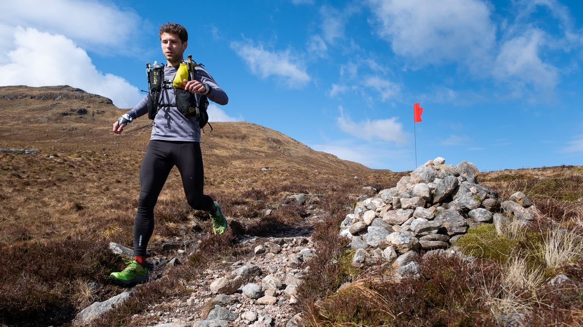 Runner descending towards Glenelg from the routes highest point