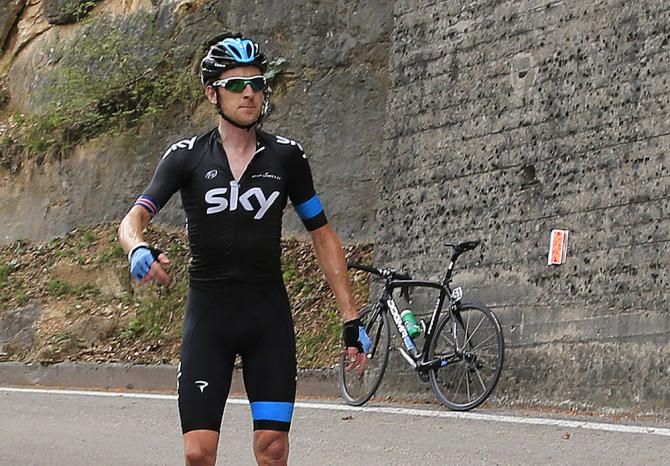 An unhappy Bradley Wiggins (Sky) after a mechanical