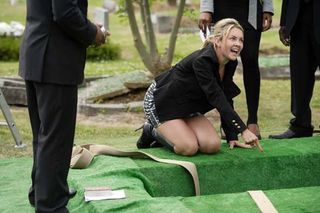 Stacey crashes Trina's funeral