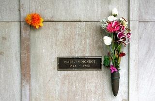 A close up of the Marilyn Monroe's crypt in Westwood Village Memorial Park Cemetery