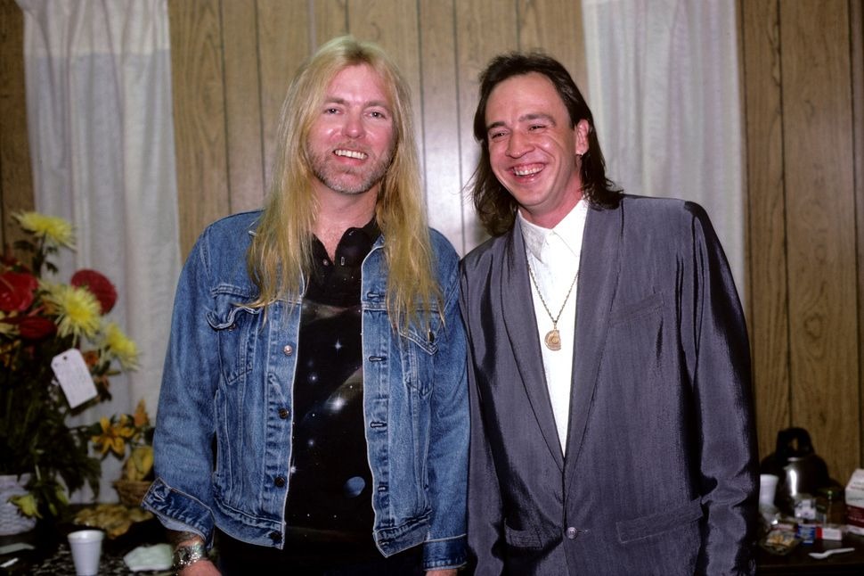 Gregg Allman and Stevie Ray Vaughan backstage at The Pier in New York City on August 15, 1987