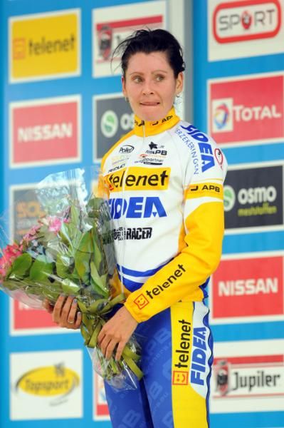 Nikki Harris (Telenet-Fidea)