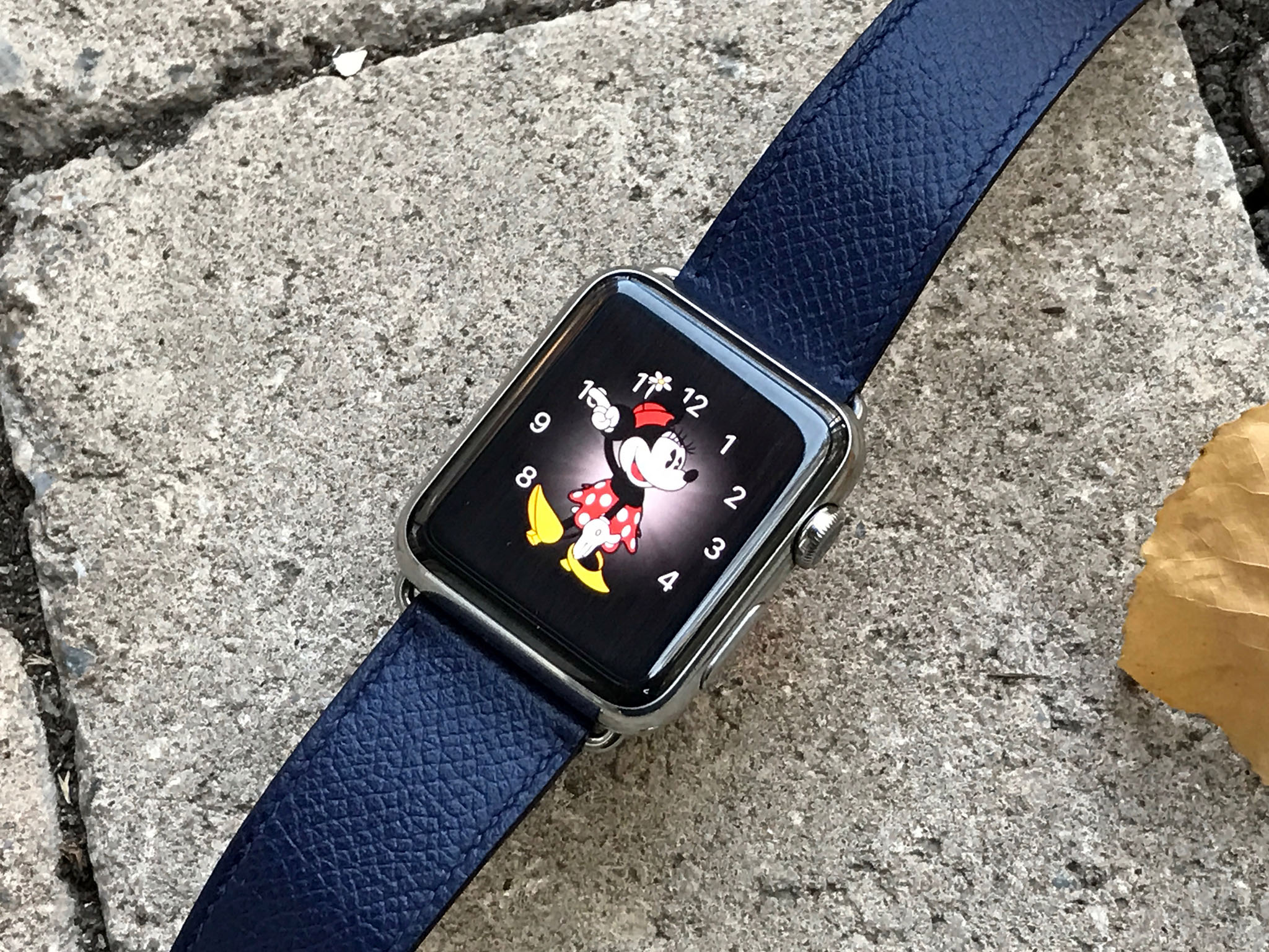 Часы apple 2. Apple watch Series 2. Apple watch Hermes. Apple watch 3. Apple watch Series 3 watch face.