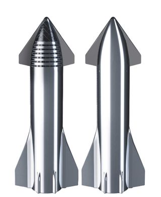 An artist's illustration of SpaceX's planned Starship rocket, which will come in a crewed version (left) and an uncrewed variant.