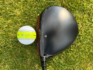 taylormade stripe ball with stealth driver
