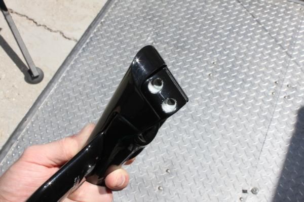 The bottom half of the Shiv's propritary stem.