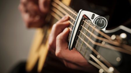 G7th's Performance 3 (Steel String Silver) capo