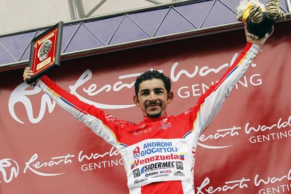 Jos&eacute; Serpa (Androni Giocattoli) leads the mountains classification.