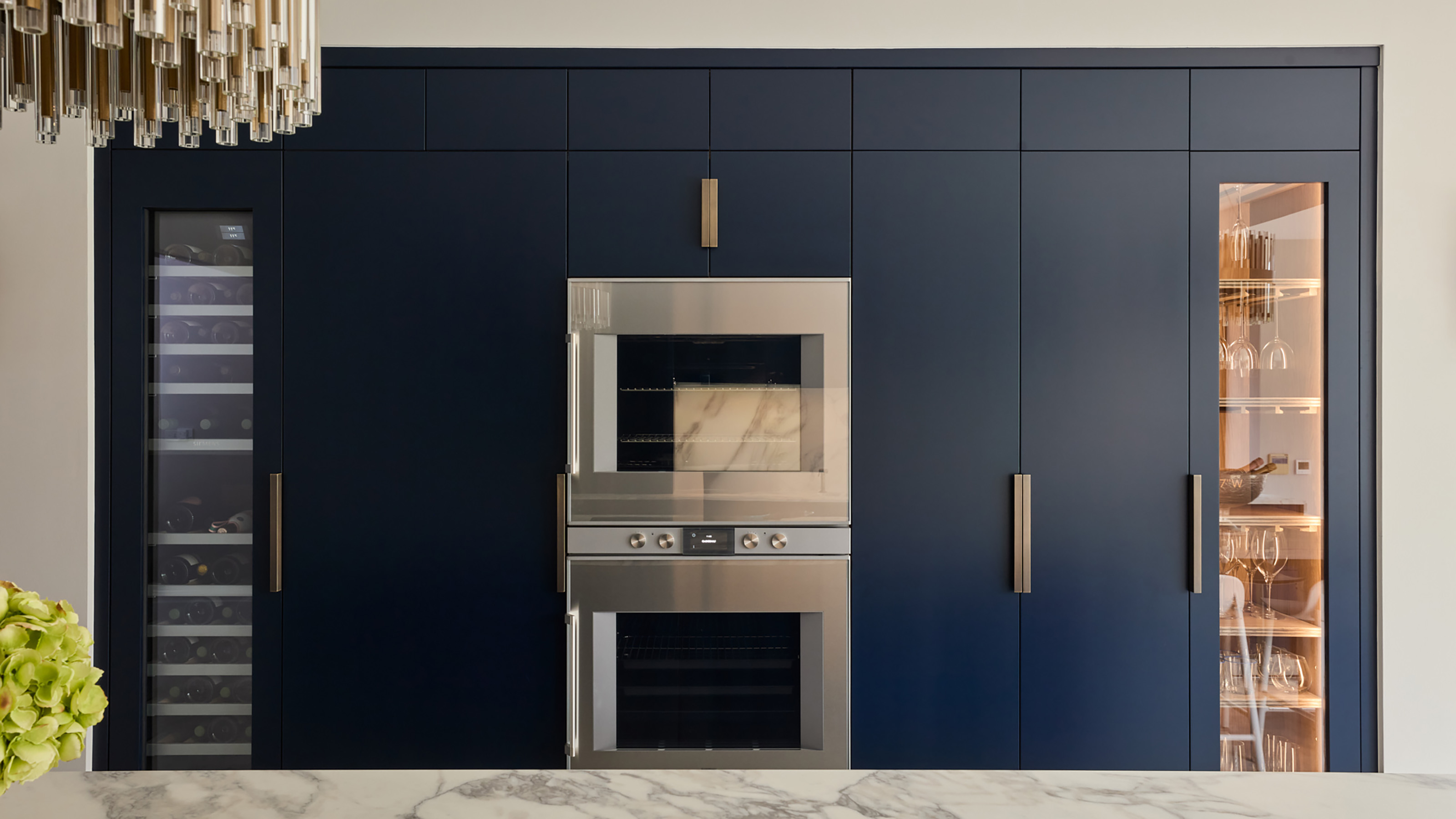 BK Eleven navy kitchen