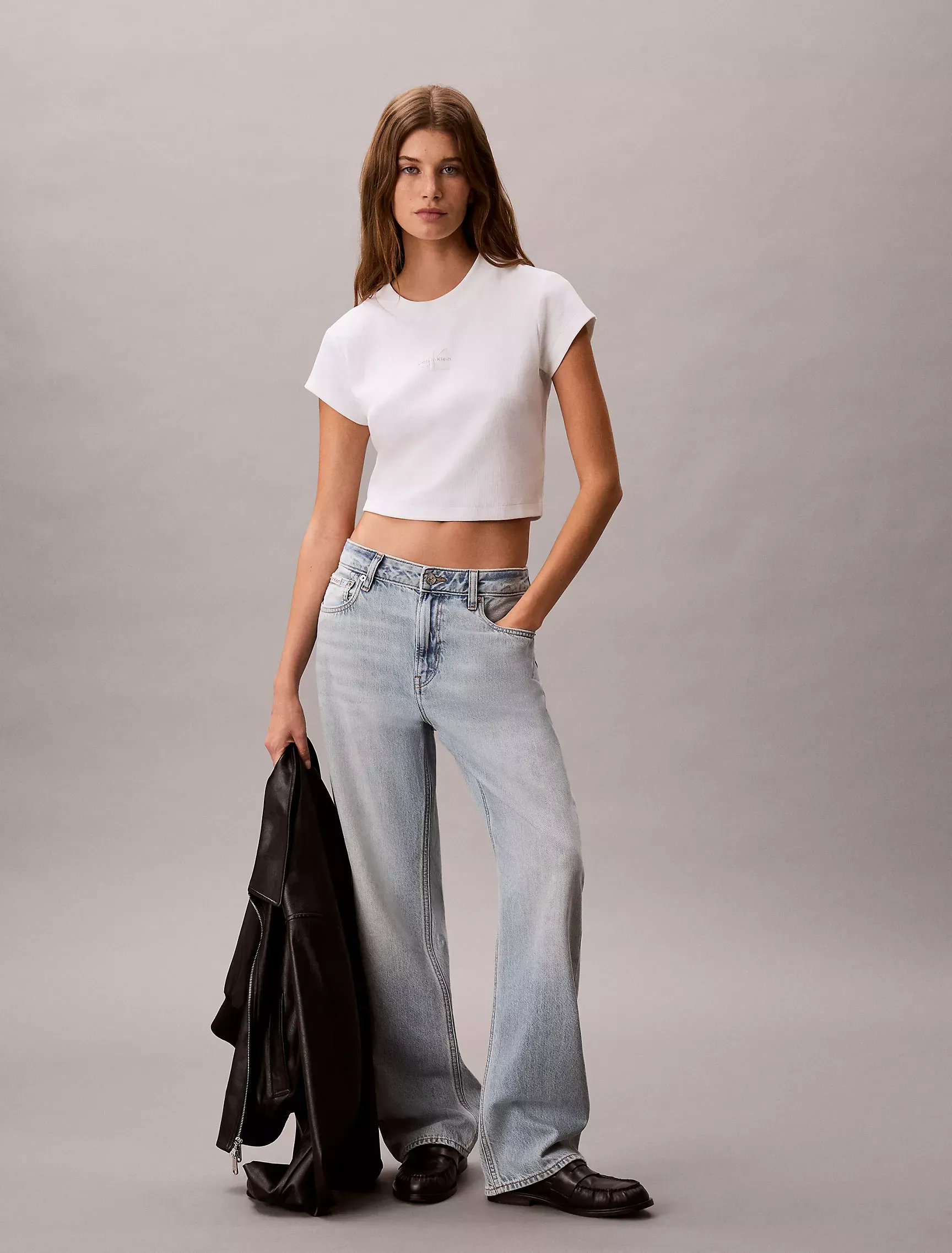 90s Straight Lightweight Jeans