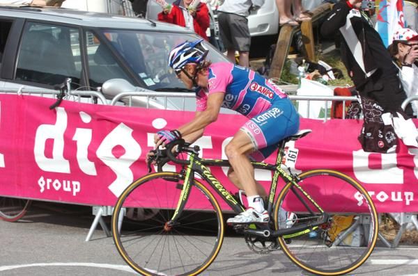 Damiano Cunego (Lampre) had a solid day and put time in Ivan Basso (Liquigas)