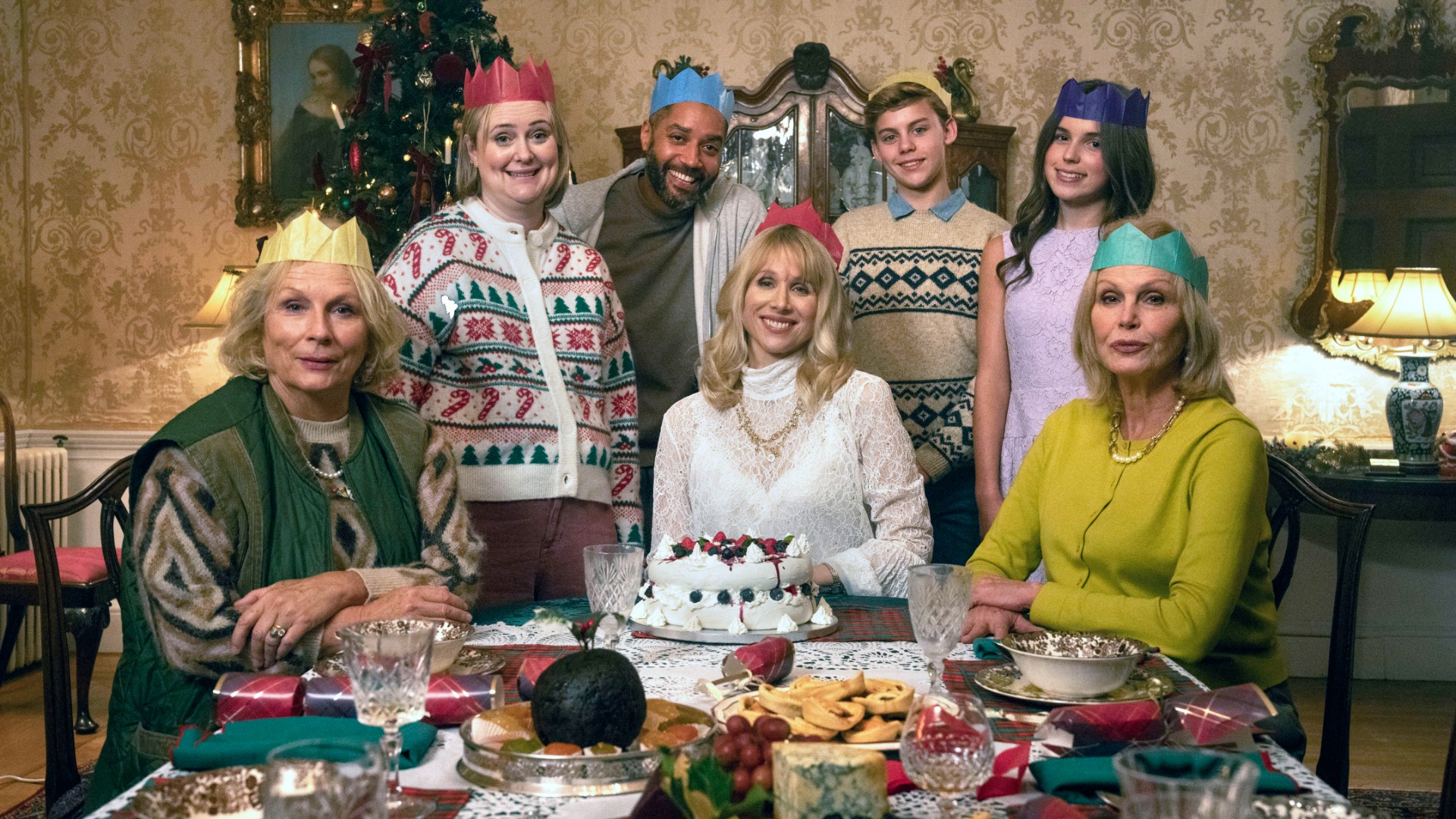 Aunt Joan (JENNIFER SAUNDERS), Anne (PHILIPPA DUNNE), Mal (SAMUEL ANDERSON), Amanda (LUCY PUNCH), Manus (ALEXANDER SHAW), Georgie (MILEY LOCKE), Felicity (JOANNA LUMLEY)