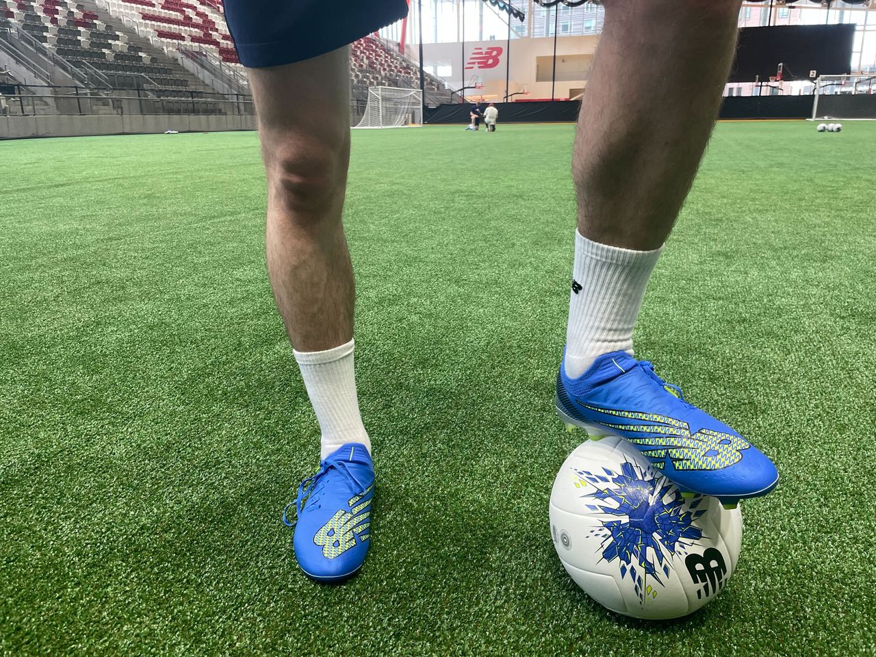 New Balance Furon v7