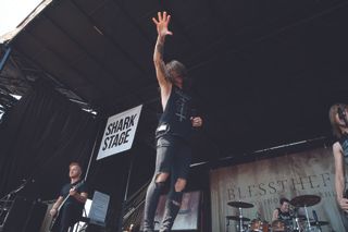 Blessthefall smash the Shark stage