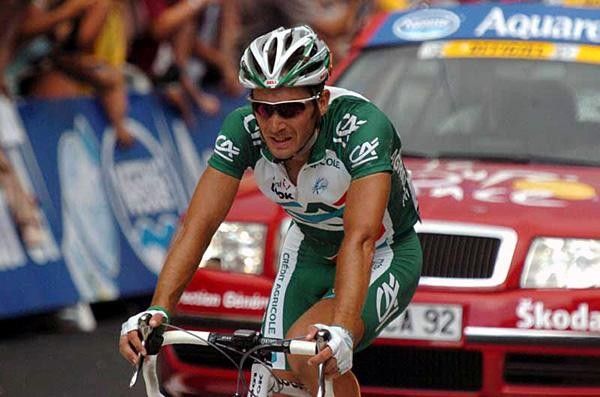 Christophe Le Mevel (Credit Agricole) rolls across