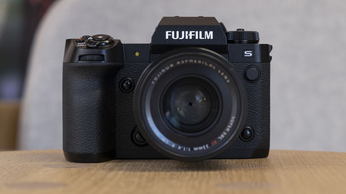 Hands-on Fujifilm X-H2S Review: Power Trip | TechRadar