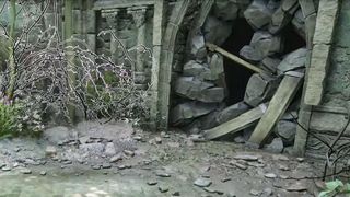 Hogwarts Legacy A Bird in the Hand crumbled rock doorway