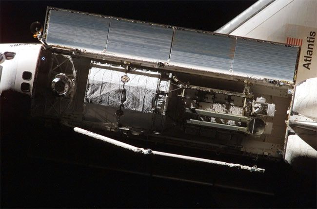 STS-115&#039;s Rock, Knob and Third Solar Array