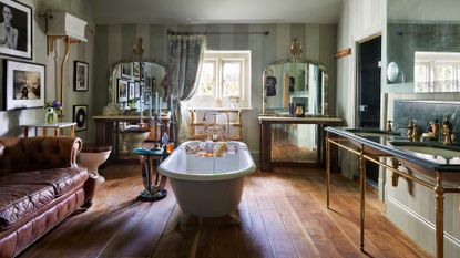 Kate Moss bathroom
