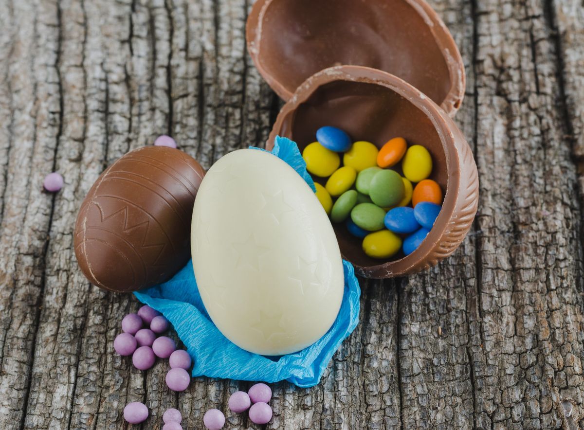 What day do you give Easter eggs and when can you eat them? GoodTo