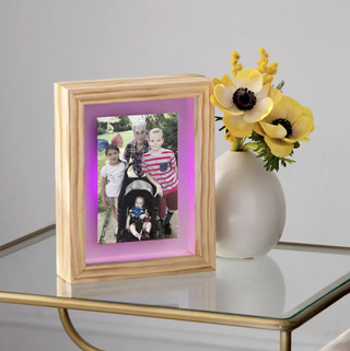 Light up picture frame