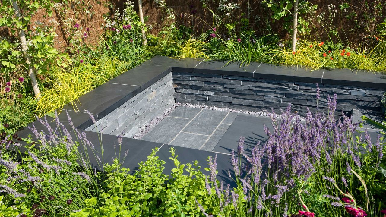 patio with slate wall edging