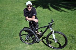 Carl Decker shows off the prototype Giant carbon XtC 29er at the team’s training camp in Santa Barbara, CA.