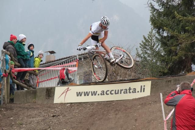 Nino Schurter on his way to victory in Schaan