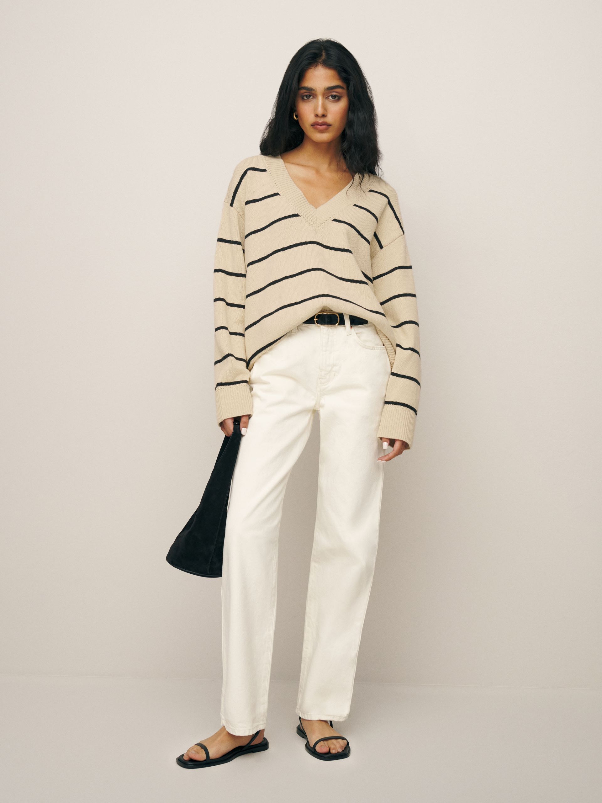 missing-image تسوق من بين 32 اختيارات للأزياء الإصلاحية لفصل الربيع من محررينا