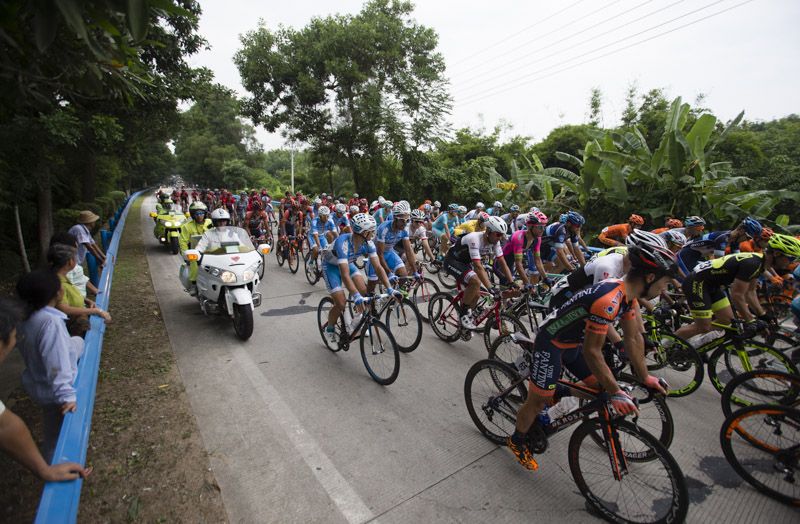 Action from stage 5 at the 2015 Tour of Hainan